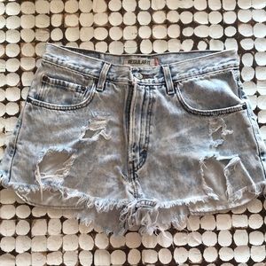 Levi’s Cut-Off Shorts - Urban Outfitters